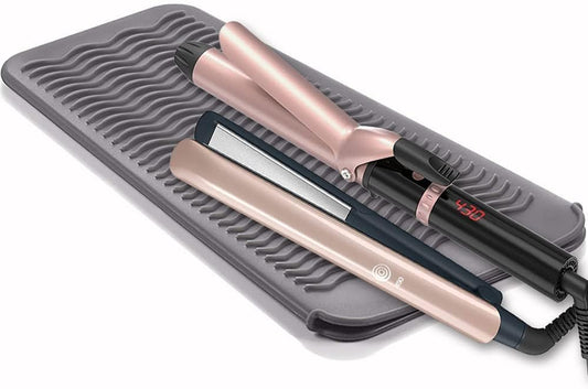 Ryke Kukkri Smellrose Hair Iron Mat & Pouch, Professional Heat Resistant Mat for Flat Iron and Curling Iron, Portable Travel Silicone Hair Straightener Mat and Cover for Hair Styling Tools