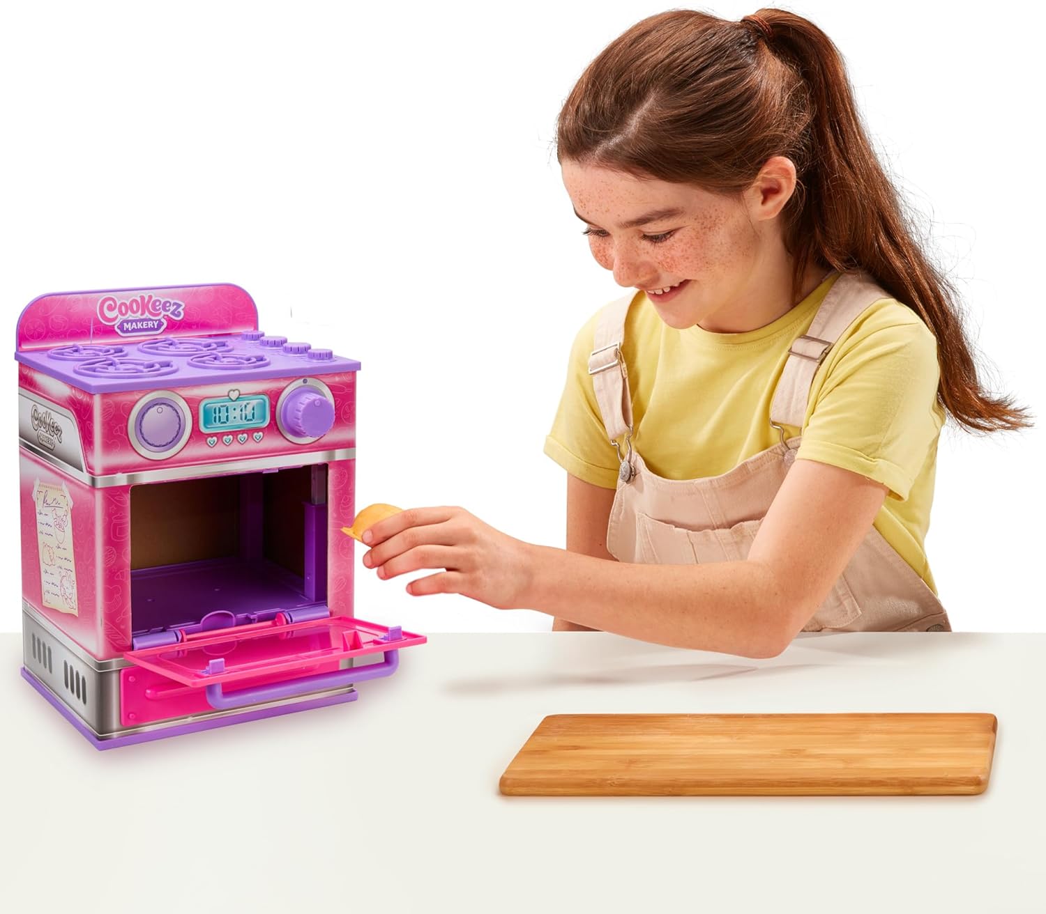 Cinnamon Treatz Oven. Mix & Make a Plush Best Friend! Place Your Dough in the Oven and Be Amazed When a Warm, Scented, Interactive, Plush Friend Comes Out! Which Will You Make?