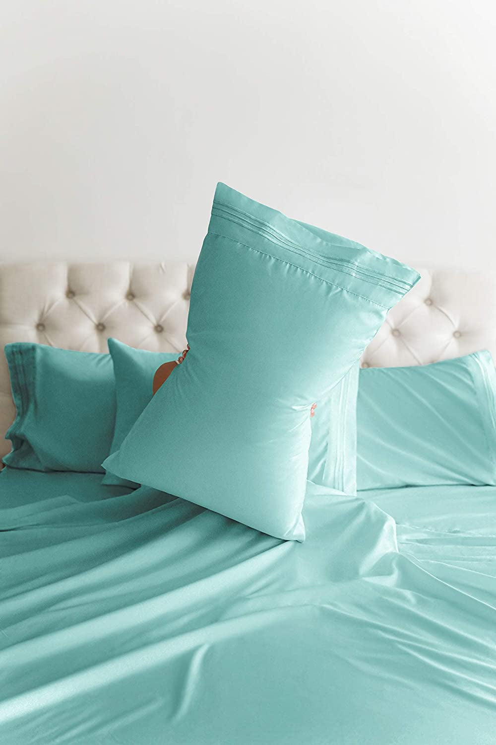 Queen Size 4 Piece Bedding Sheet Set - Breathable & Cooling Bed Sheets - Hotel Luxury Bed Sheets for Women, Men, Kids & Teens - Deep Pockets - Easy-Fit - Soft & Wrinkle Free - Spa Blue Oeko-Tex Set